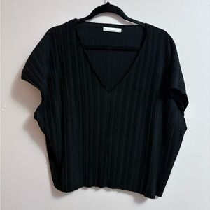 ✨3 FOR $20✨ Oak + Fort Oversized Top